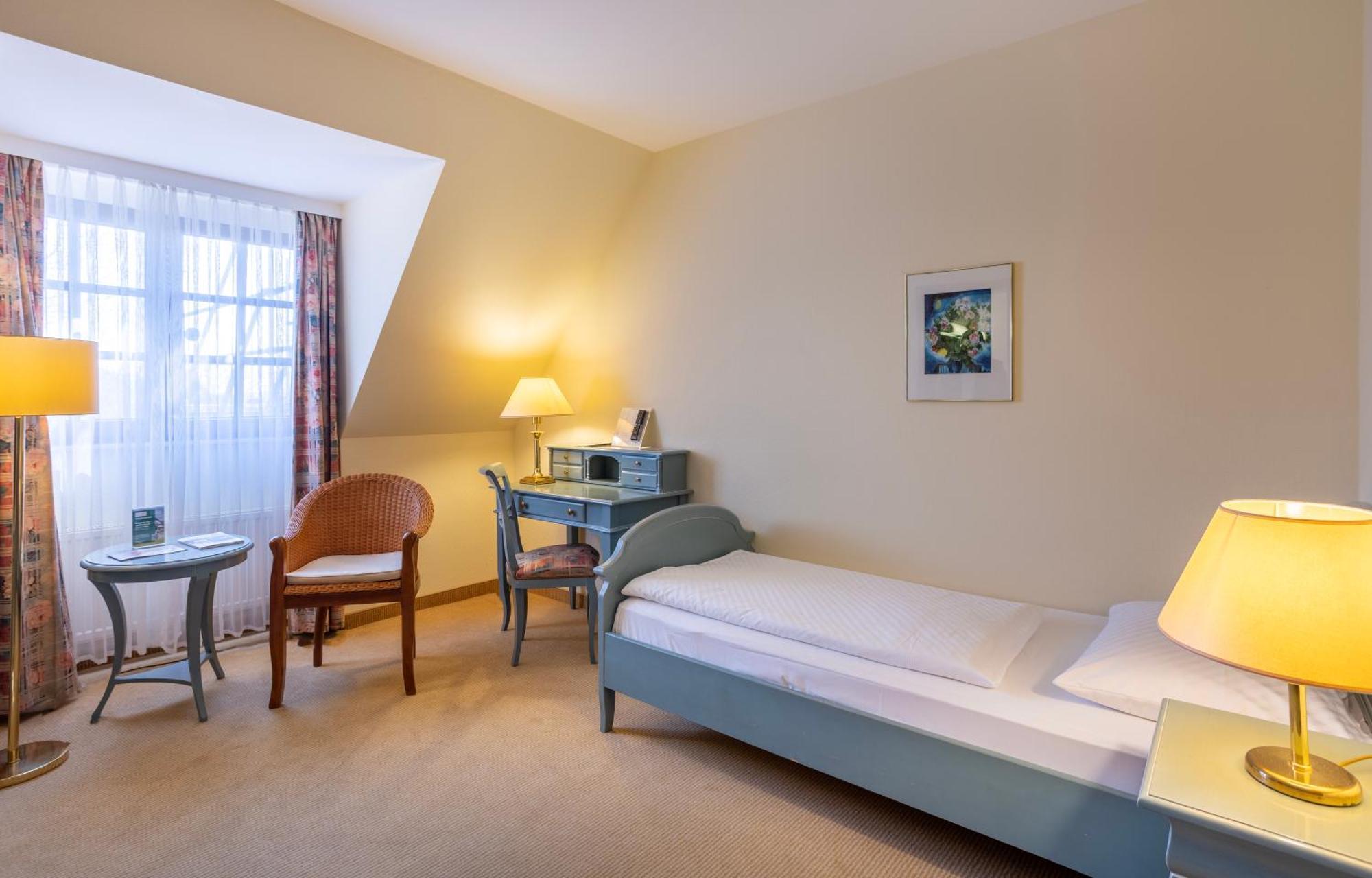 Ringhotel Warnemuender Hof Rostock Room photo