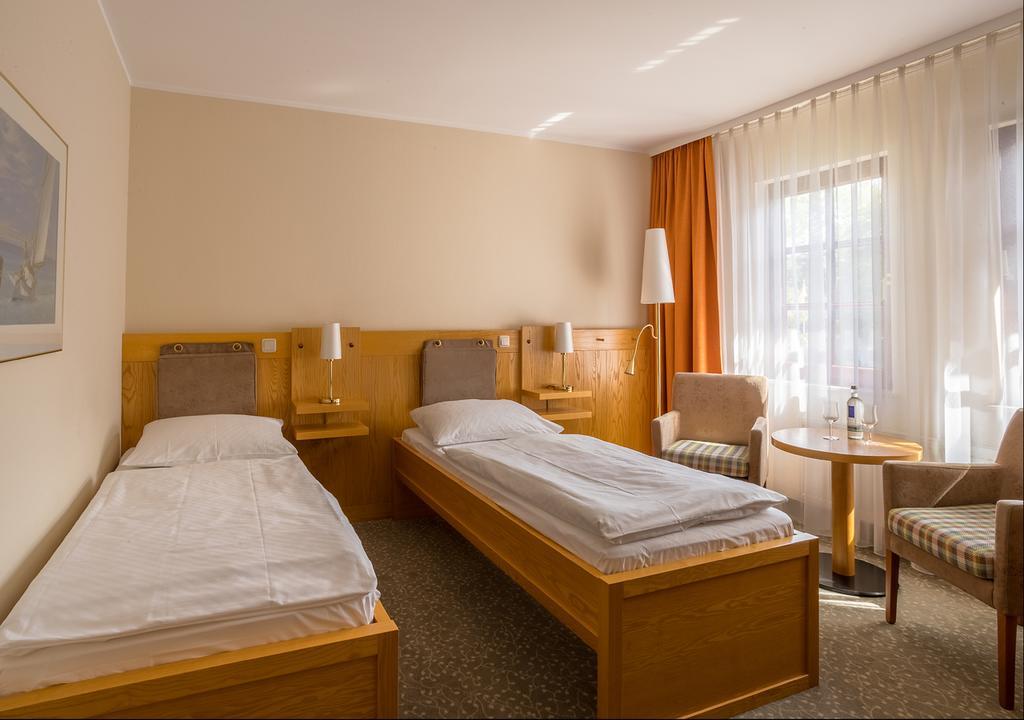 Ringhotel Warnemuender Hof Rostock Exterior photo